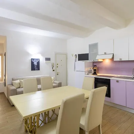 Appartement Borgognissanti