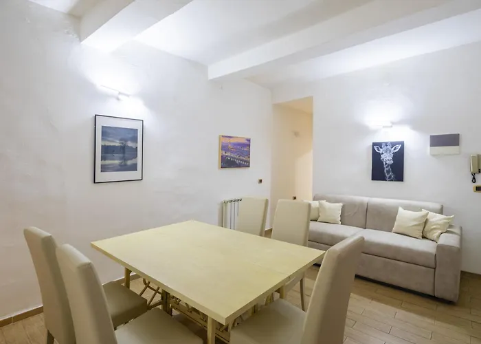 Borgognissanti Appartement *