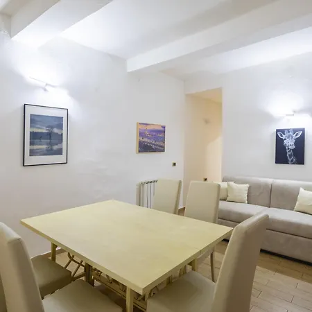 Borgognissanti Apartman *